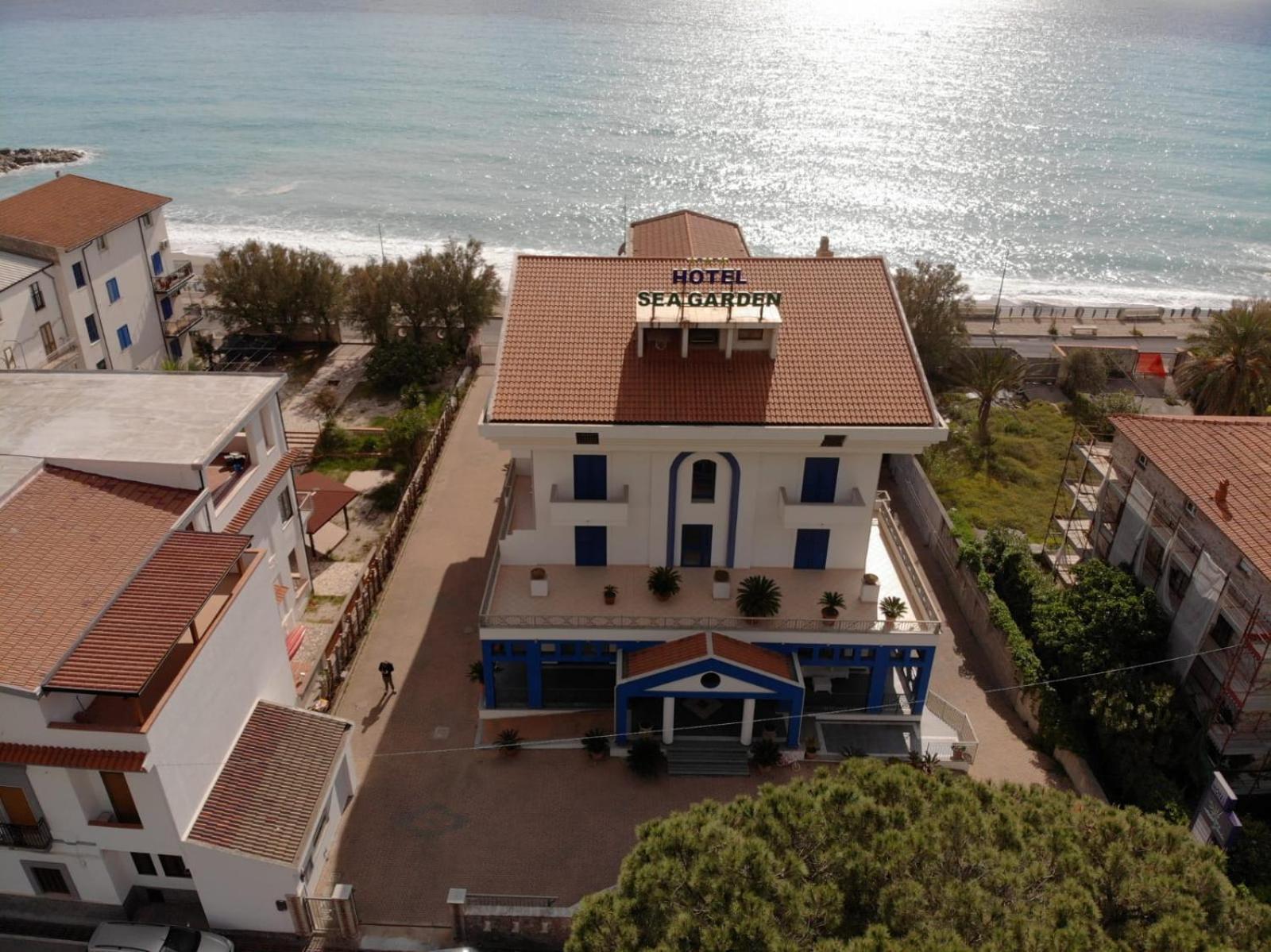 Sea Garden Hotel Acquappesa Zewnętrze zdjęcie